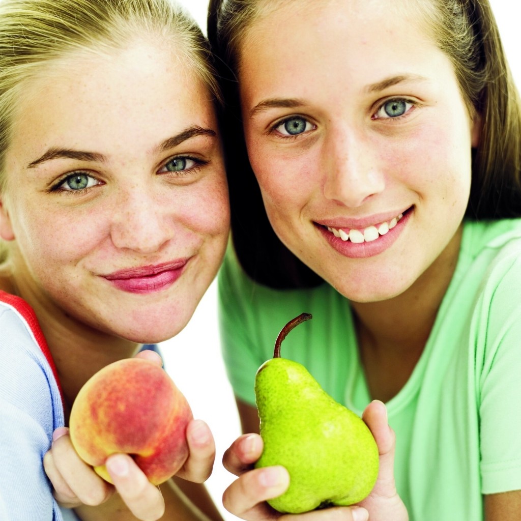 girls with fruit