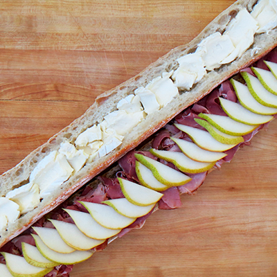 Ham and Pear Sandwich with Brie smSQ