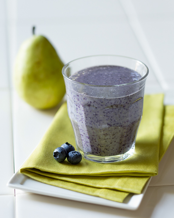 pear-oatmeal-blueberry-breakfast-smoothie-sm