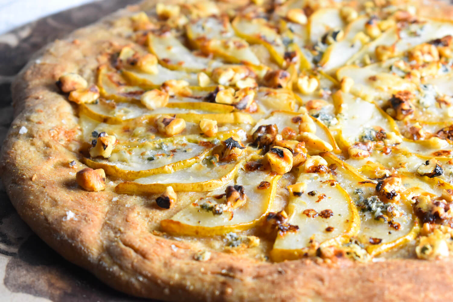 Easy Gorgonzola Pear Pizza